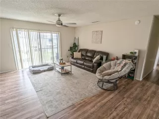 Photo #1: O6256375 Listing 