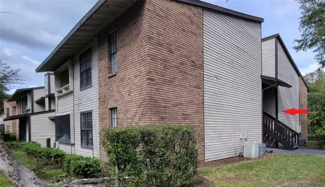 MLS: O6256892 Condo For Sale