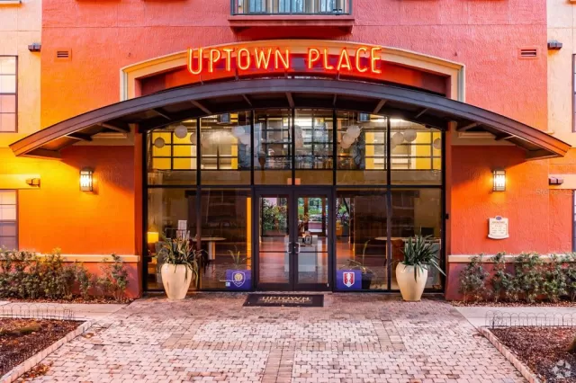 MLS: O6257107 Condo For Sale