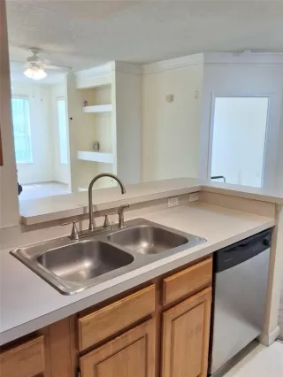 Photo #5: O6257463 Listing 