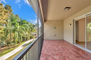 Photo #2: O6258291 Listing