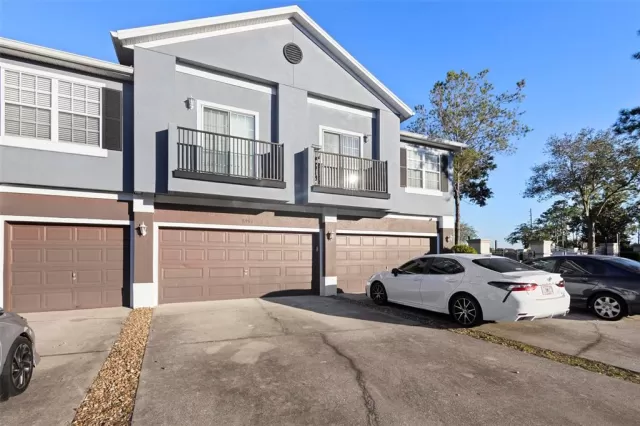 MLS: O6258413 Condo For Sale