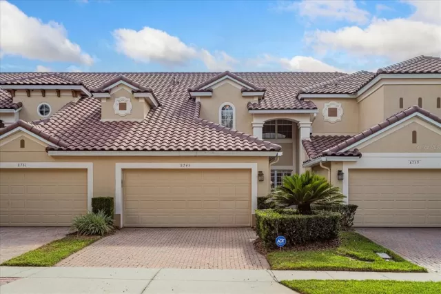 MLS: O6258949 Condo For Sale