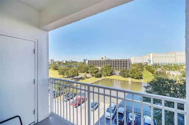 MLS: O6259815 Condo For Sale