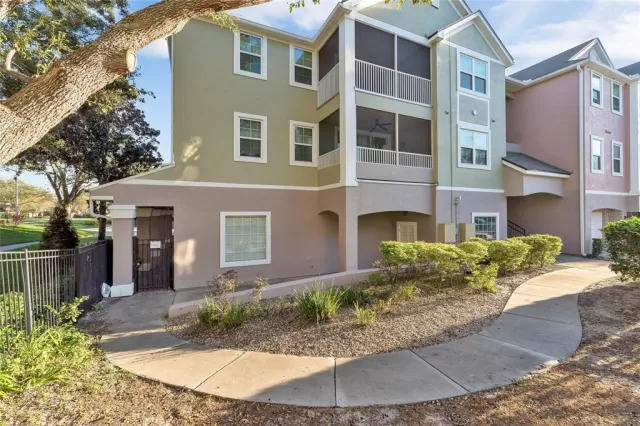 MLS: O6259822 Condo For Sale