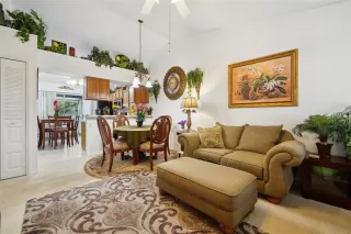 Photo #5: O6260489 Listing