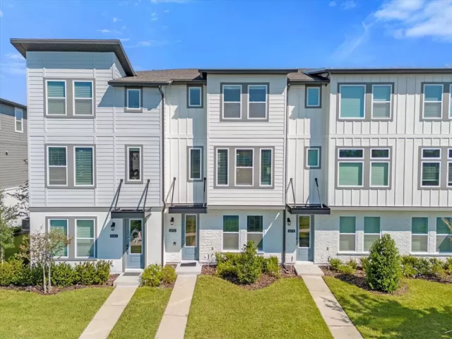 MLS: O6261800 Condo For Sale