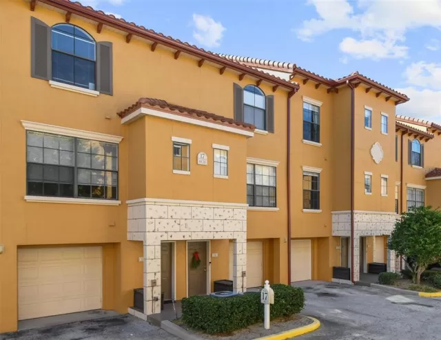 MLS: O6263024 Condo For Sale