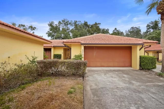 MLS: O6263145 Condo For Sale