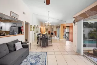 Photo #6: O6263145 Listing 