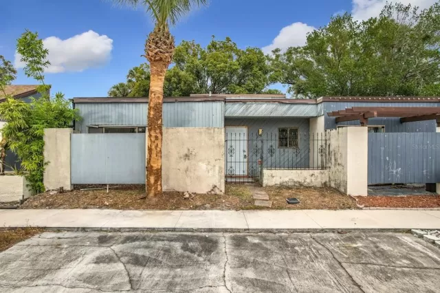 MLS: O6263530 Condo For Sale