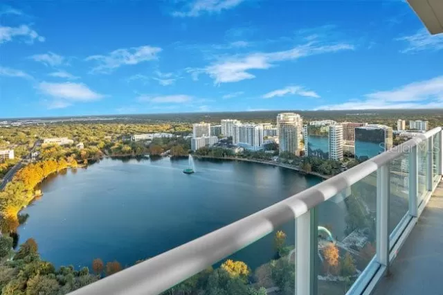 MLS: O6264868 Condo For Sale