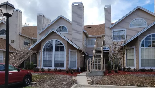 MLS: O6265701 Condo For Sale