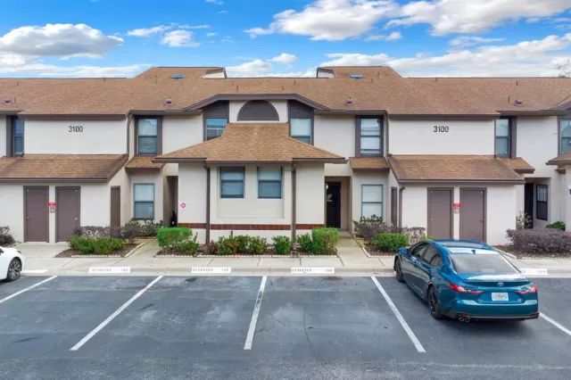 MLS: O6266155 Condo For Sale