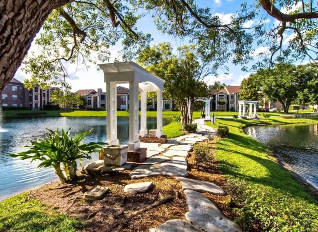MLS: O6267236 Condo For Sale