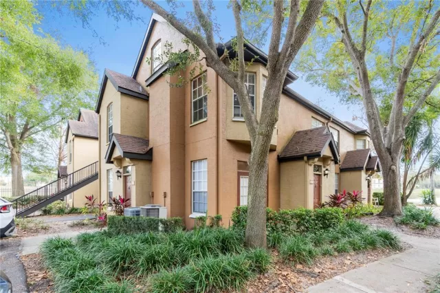 MLS: O6267806 Condo For Sale