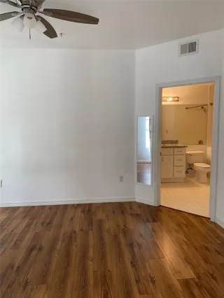 Photo #2: O6269068 Listing