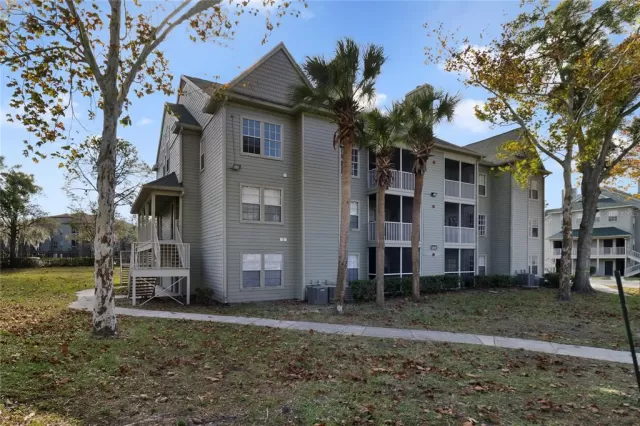 MLS: O6269198 Condo For Sale