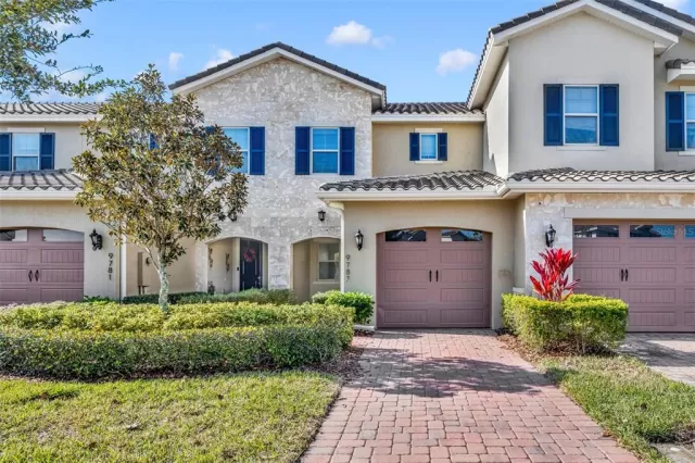 MLS: O6269258 Condo For Sale