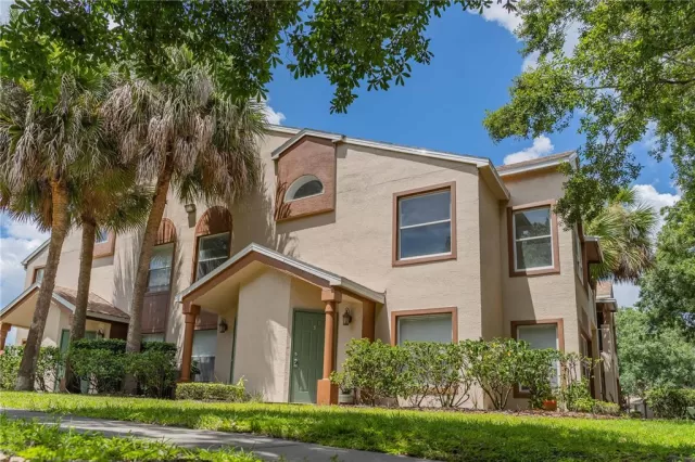 MLS: O6269479 Condo For Sale