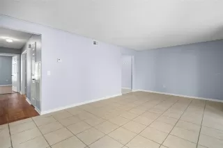 Photo #5: O6269687 Listing