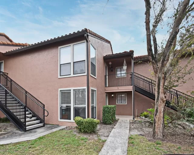 MLS: O6270007 Condo For Sale