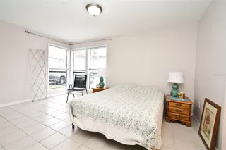 Photo #1: O6270007 Listing 