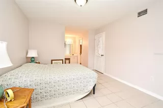 Photo #2: O6270007 Listing 