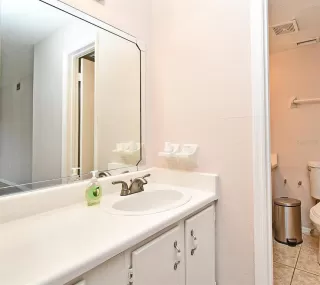 Photo #5: O6270007 Listing 