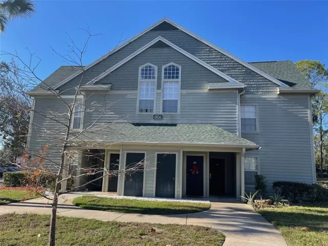 MLS: O6270913 Condo For Sale
