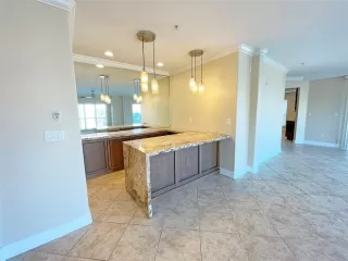 Photo #3: O6271239 Listing