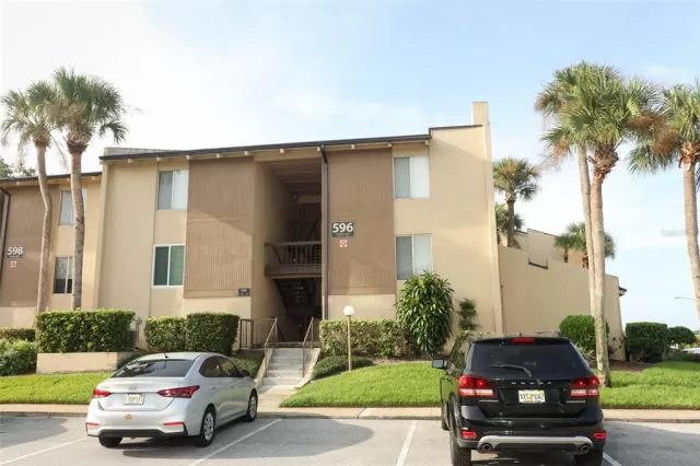 MLS: O6271369 Condo For Sale