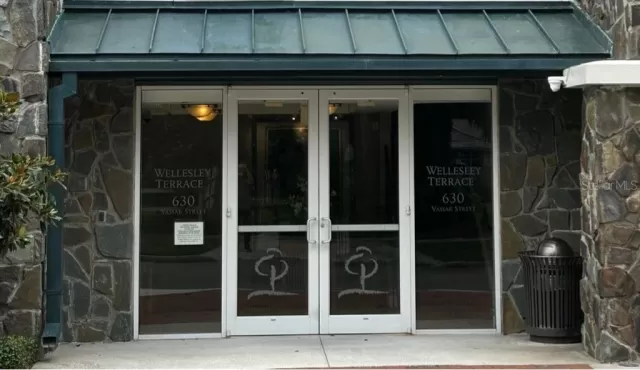 MLS: O6271666 Condo For Sale