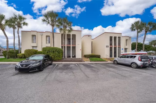 MLS: O6271808 Condo For Sale