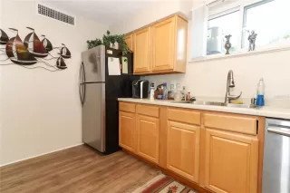 Photo #5: O6271824 Listing