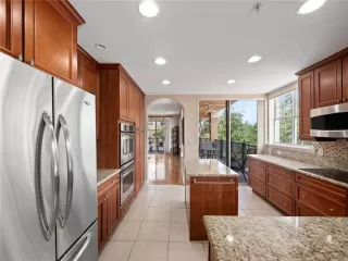 Photo #2: O6271963 Listing