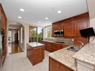 Photo #3: O6271963 Listing