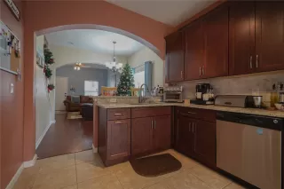 Photo #5: O6272322 Listing