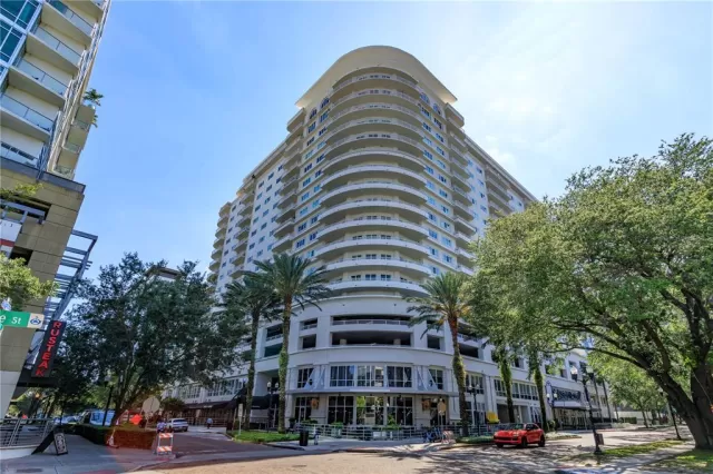 MLS: O6272568 Condo For Sale