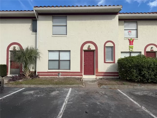 MLS: O6272855 Condo For Sale