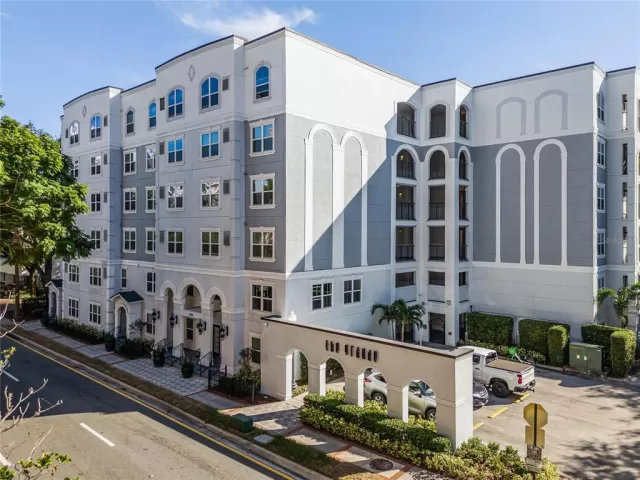 MLS: O6272957 Condo For Sale