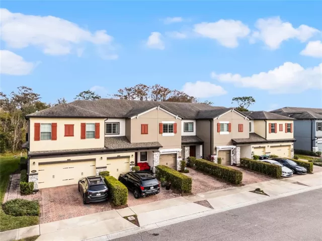 MLS: O6274220 Condo For Sale