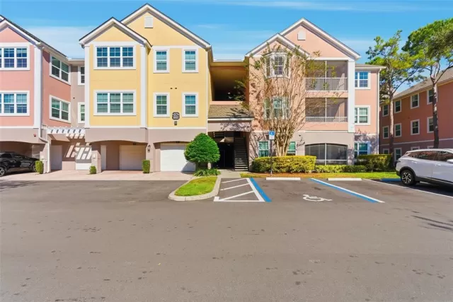 MLS: O6274599 Condo For Sale