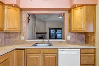 Photo #6: O6274856 Listing
