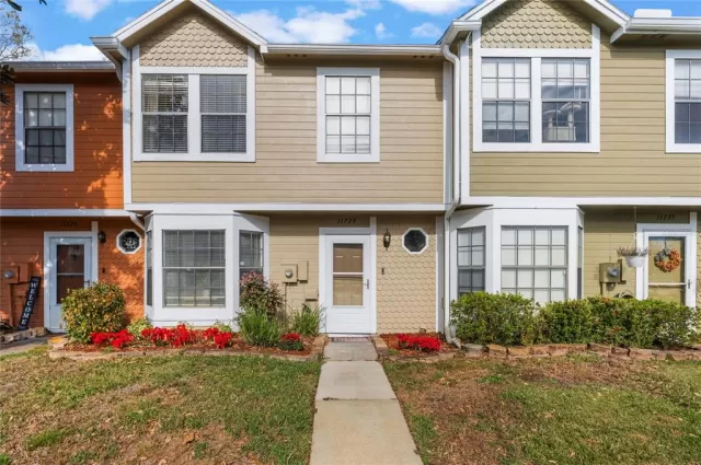 MLS: O6275440 Condo For Sale