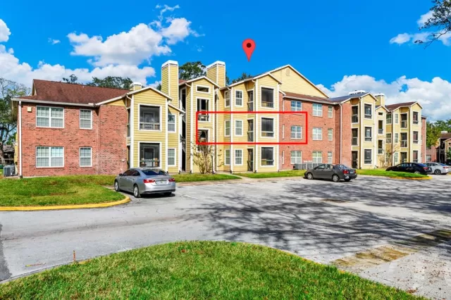 MLS: O6276194 Condo For Sale