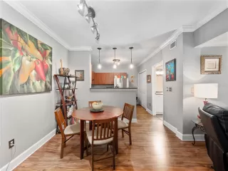 Photo #2: O6277350 Listing