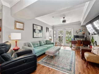 Photo #3: O6277350 Listing