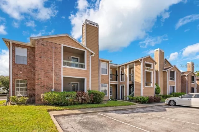 MLS: O6277876 Condo For Sale