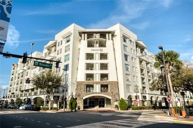 MLS: O6277891 Condo For Sale